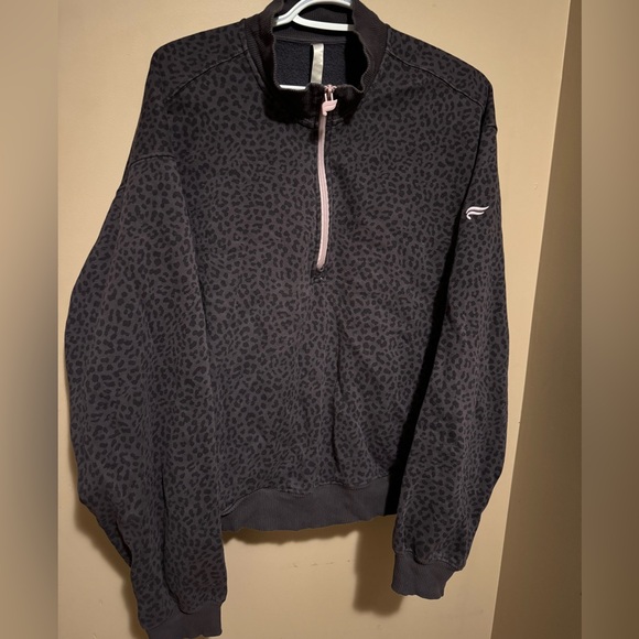 Fabletics Forever Fleece 1/2 Zip Sweatshirt - Picture 2 of 3